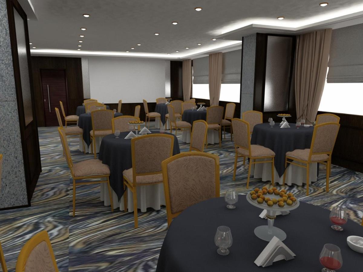 La Fontaine Diora Hotel Джеда Екстериор снимка